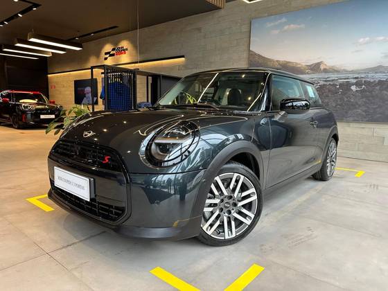 MINI COOPER 2.0 16V TWINPOWER GASOLINA S EXCLUSIVE 2P STEPTRONIC